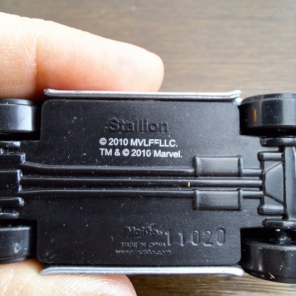 Lot Of 8 Cars Hot Wheels, Marvel, Batman, Sonic Various Dates - Picture 4 of 16